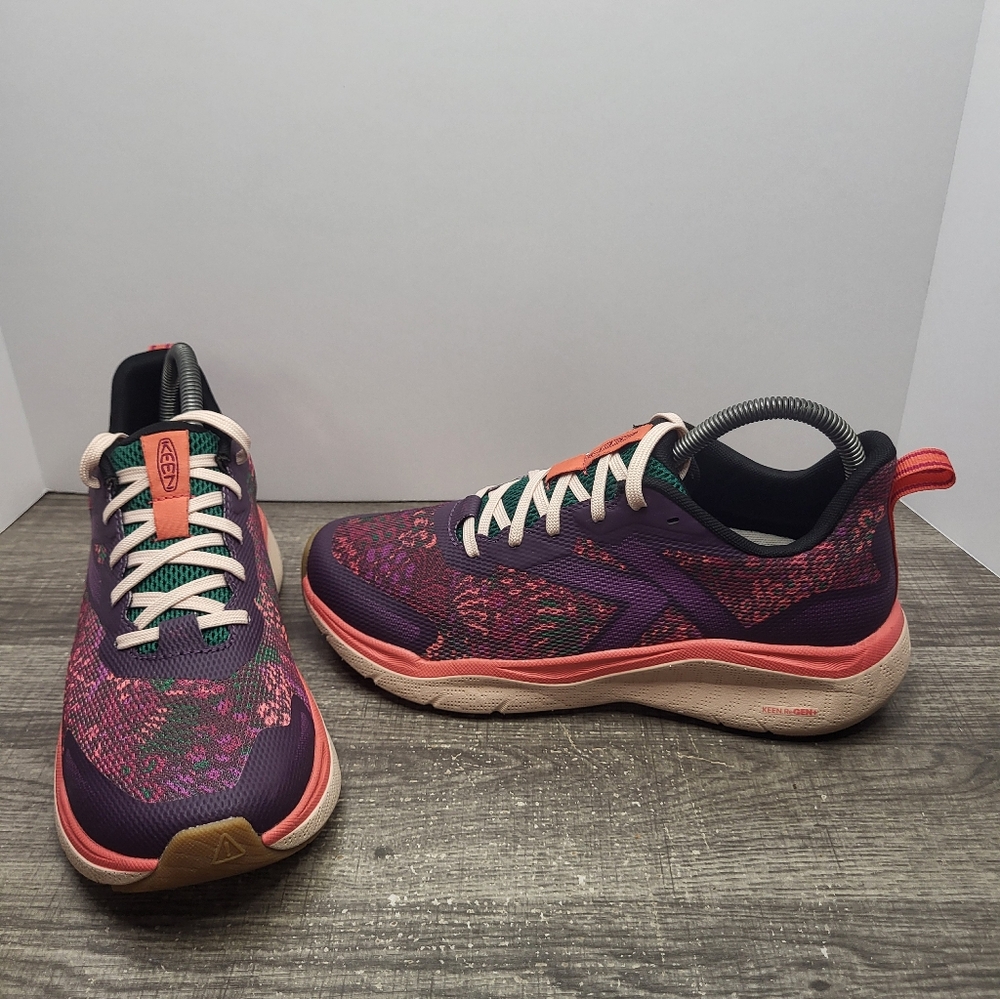 Keen Women's Purple Coral Athletic Shoes